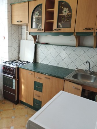 Здам квартиру в центрі міста 3 кімнатну - фото 1