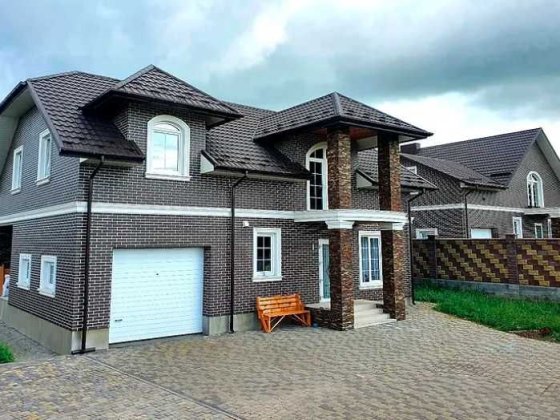 Продам будинок з ремонтом і гаражем в 10 хв від Рівного ! Рівне