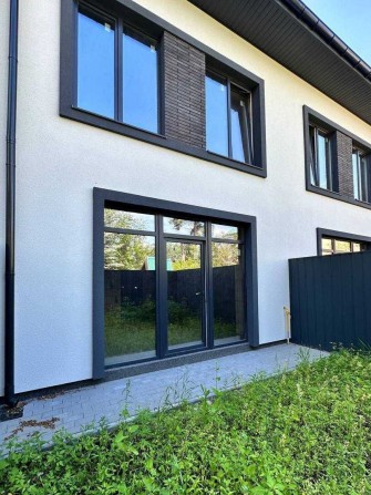 Кутовий таунхаус з газом - 4 кімнати + мансарда - 30м2. Самий центр! - фото 1