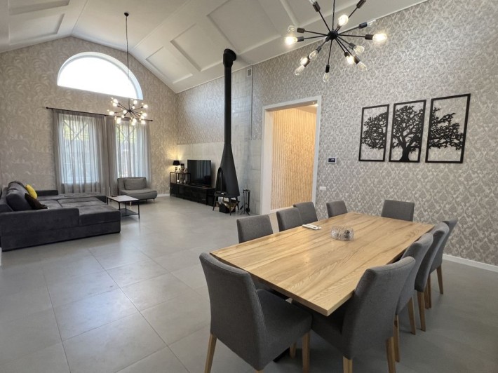 Будинок з ремонтом в Англійському  стилі Ірпінь - фото 1