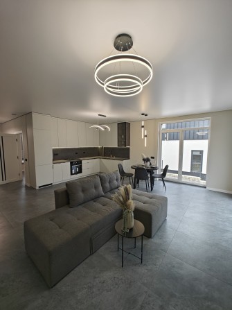 Продаж БЕЗ КОМІСІЇ агенції. Будинок з ремонтом - фото 1