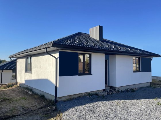 Комфортний будинок з мережами та парканом! Ровно