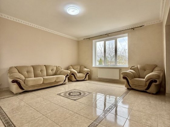 Продаж будинку у Великому Кучурові Черновцы