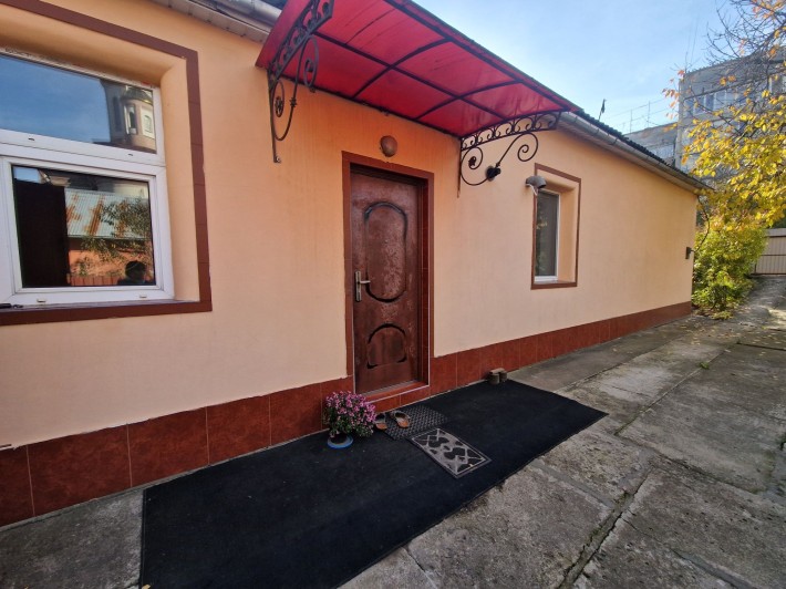 Продається 1/2 будинка вул. Білоруська - фото 1