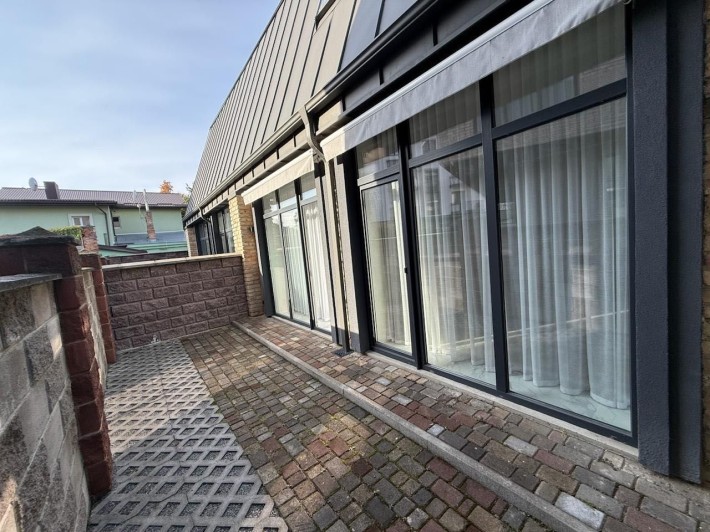 продаж, укомплектований котедж з ремонтом центр міста Рівне - фото 1