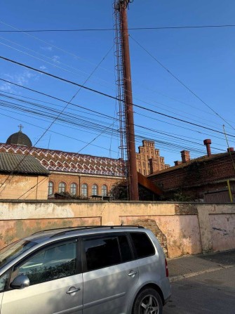 Масштабний будинок біля університету м. Чернівці - фото 1