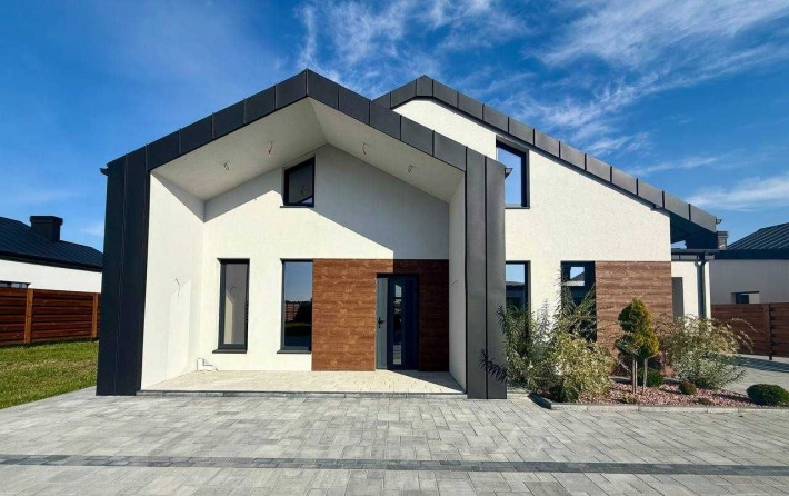 Продаж окремостоячого будинку за Авторинком - фото 1