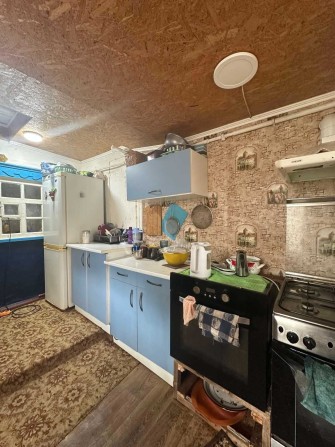 Продам окремий будинок у передмісті - фото 1