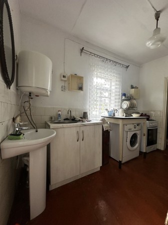 Терміновий продаж будинку в с. В. Межирічі - фото 1