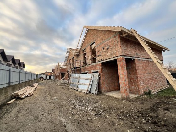 Продається будинок-дуплекс на Мальованці - 10 хвилин від Центру Черновцы