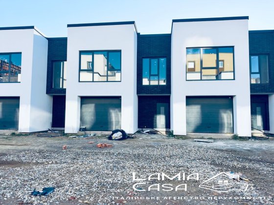 Таунхаус по вул. Спортивна (5 хв від трц Депот) Черновцы