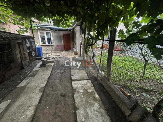 Продається невеликий будинок Ужгород