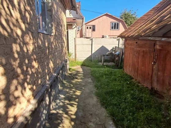 Продается часть дома в районе трц Голливуд Чернигов