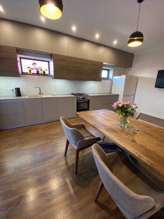 Сучасний будинок на Браїлках - фото 1