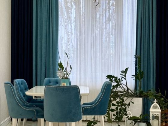 Сучасний будинок в топ локації.14 сот землі,ланшафтний дизайн. Ровно