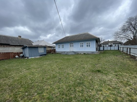 Продаж будинку в селі Топорівці кут Горяни Черновцы