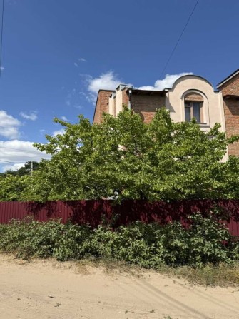 Будинок біля річки! 289 кв. м.! - фото 1