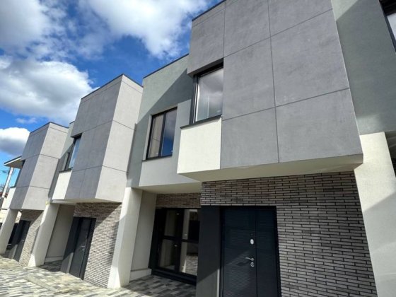 Продається танхаус на вул. Кременецькій (Шухевича) Черновцы