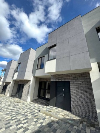 Продається танхаус на вул. Кременецькій (Шухевича) - фото 1