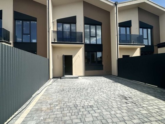 Продається таунхаус з ремонтом Ужгород