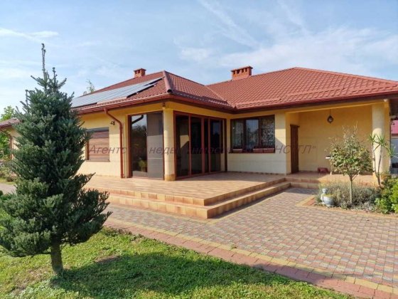 Одноповерховий будинок з євроремонтом Ужгород