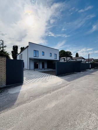 Продаж Квадрохаусу (Будинку) 100 м² | власна земля 2.5 сотки - фото 1