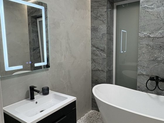 Продам котедж по вулиці Макарова Рівне