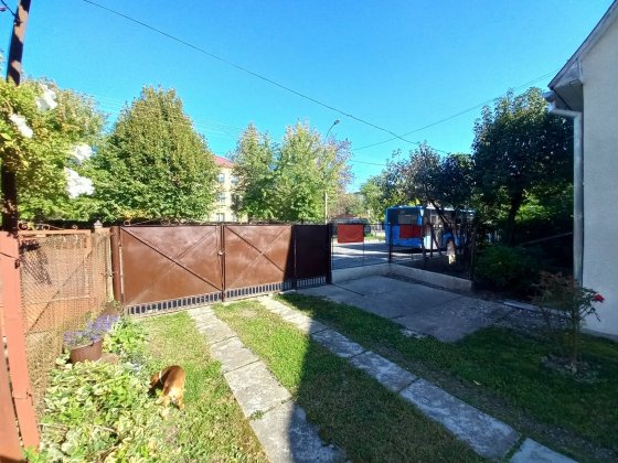 Вул. Загорська,, 7 сот, рн ліцею ( під бізнес чи житло), при центр дор Ужгород