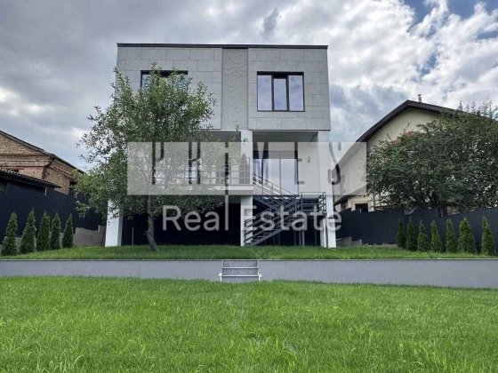 Продаж будинку без ремонту, вул. Листопадна, Голосієво, бомбосховище Киев