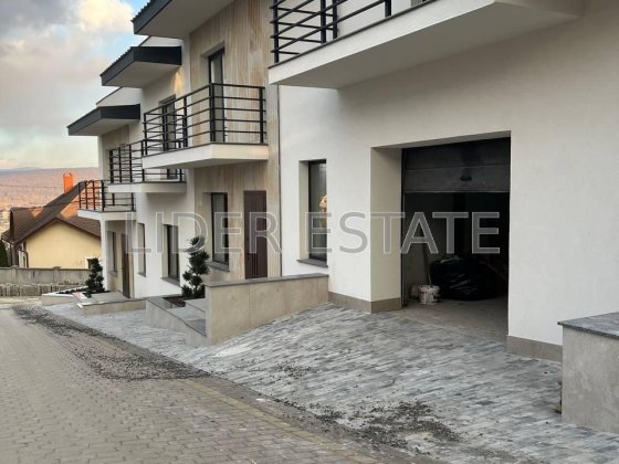 Продам 2-поверховий таунхаус Ужгород