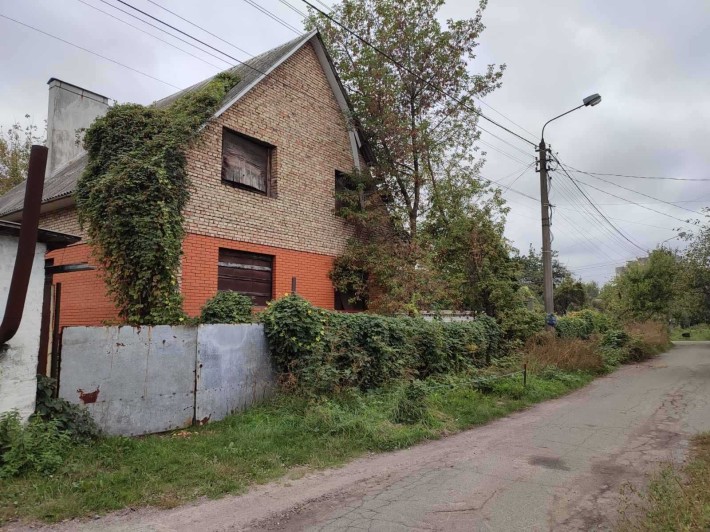 Алматинська  будинок (Люботинський провулок,4)  ,Дарниця - фото 1