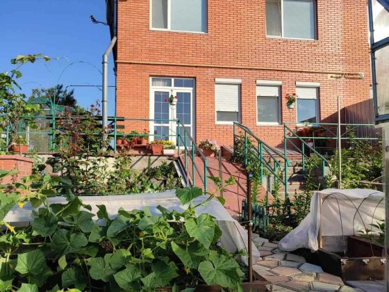 Сучасний 2-поверховий будинок по вул. Шевченко Чернигов