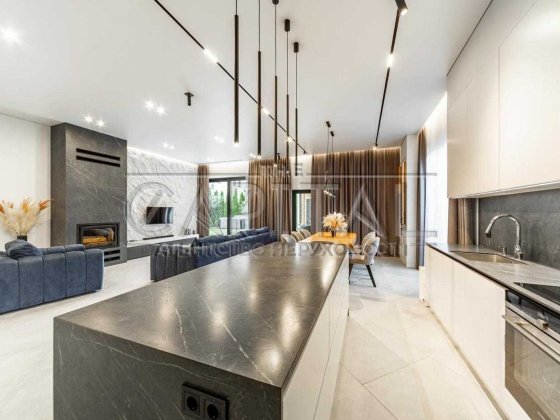 Продаж / Будинок / 194 м2 / Подільський район / вул. Малинова Киев