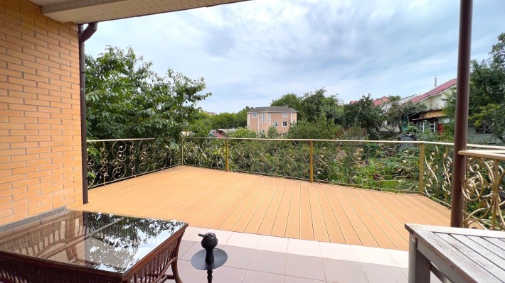 Дом 600 м в зеленой зоне Голосеевского района - фото 1