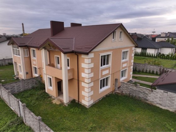 Продам котедж в районі Екватора 124м2 на 3 сотках Ровно