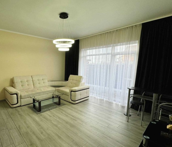 ПРОДАЖ  КОТЕДЖУ  з ремонтом - фото 1