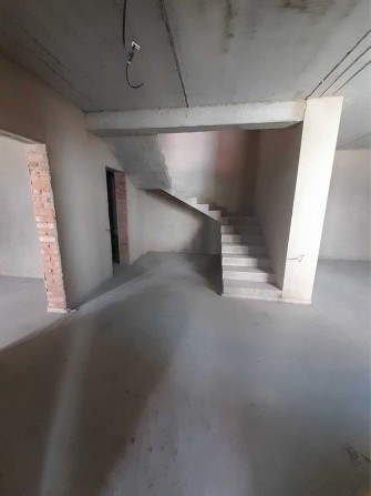 Продаю 4-кімнатний котедж на Басів Куті - фото 1