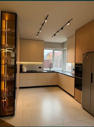 Продам дом Ужгород, Маргітича вул. - фото 1