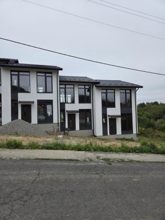 Джерельна котедж таунхаус Ужгород новобудова - фото 1