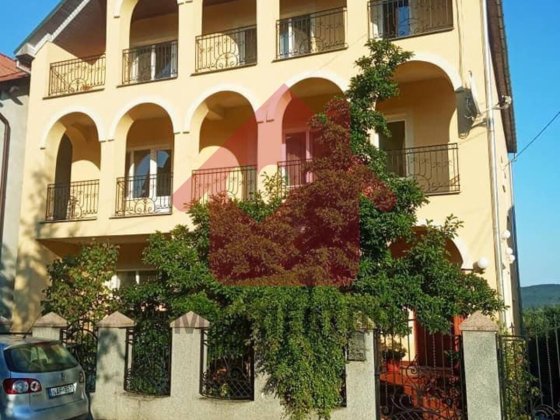 Продаж просторого будинку неподалік центру міста! Ужгород