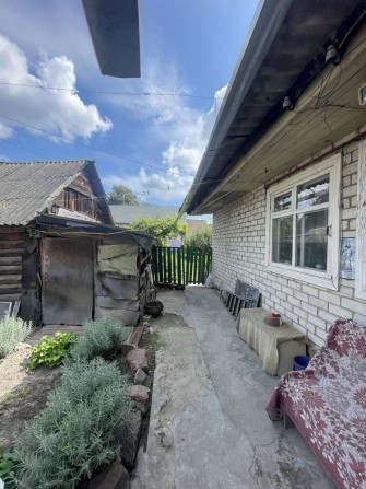 Продам частину будинку по вулиці Народного руху - фото 1