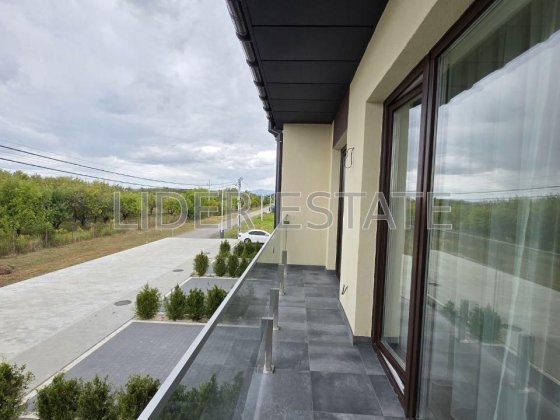 Продам мебльований 2-поверховий таунхаус Ужгород