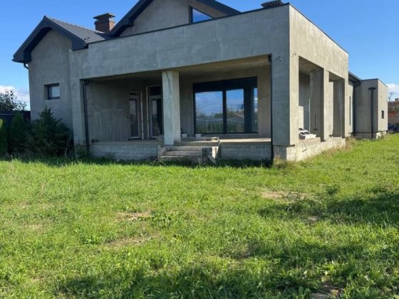 Американка Ужгород 12 соток. ТОП локація.Торг Ужгород