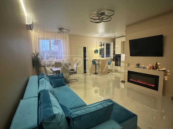 Продаж / Таунхаус / 100 м2 / Дарницький район / вул. Центральна Киев