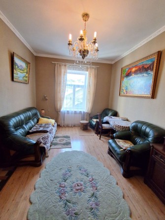 Продається 4-х кімнатна квартира в будинку в центрі міста - фото 1