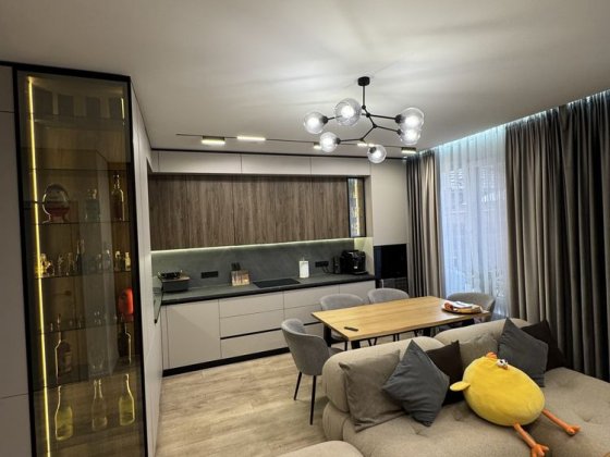 Продається VIP таунхаус вул. Спортивна! Черновцы