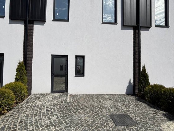 СУПЕР Таунхаус з власним озером на Осокорках Киев