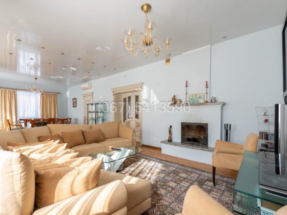 Чапаевка , База Динамо , продаж будинок 480м2 ,10 сот Киев