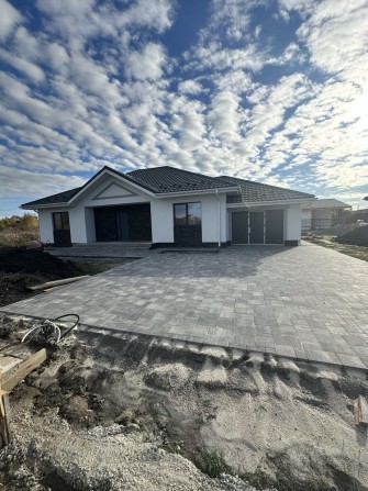 Будинок в Зазимя - фото 1