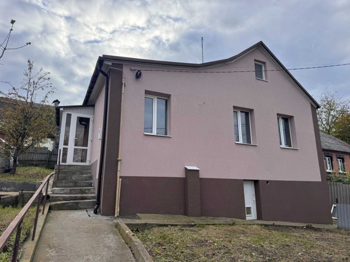 Продаж будинку на П'ятничанах - фото 1